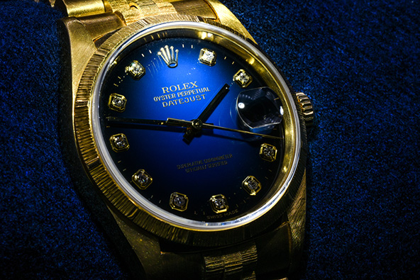 rolex date just in gold body